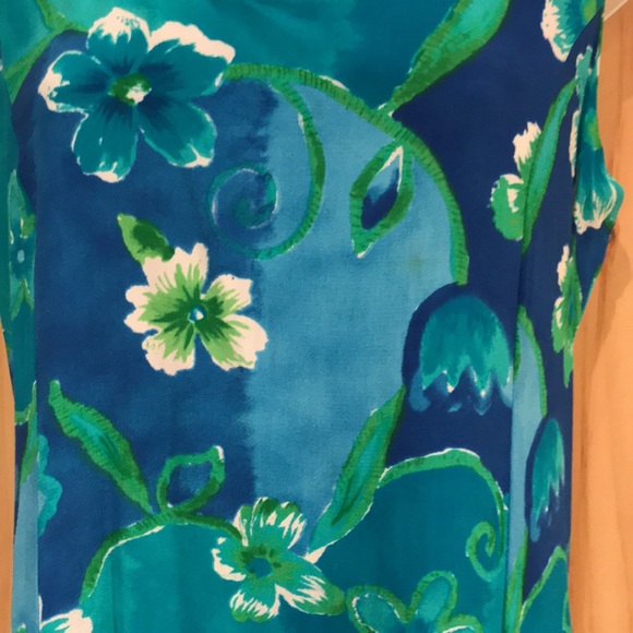 Beautiful colorful Big Hed Hawaiian shift dress. - Picture 2 of 10
